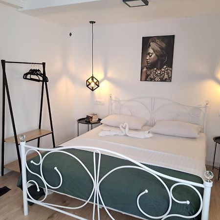 자다르 Studio Apartman Maris 아파트 외부 사진